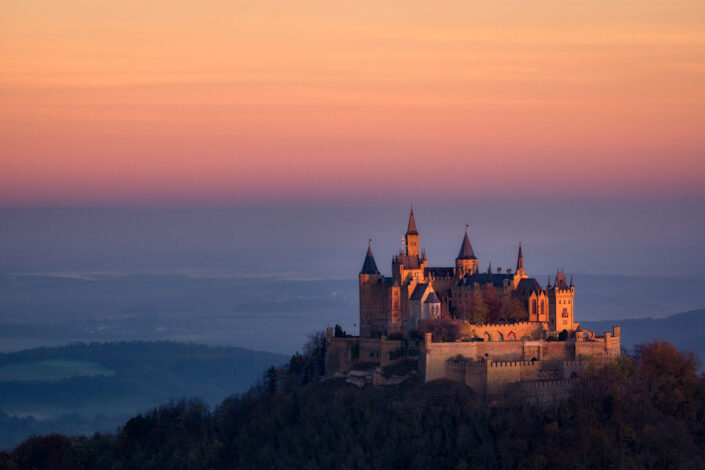 Burg Hohenzollern bei Sonnenaufgang